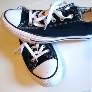 Women's Converse Sneakers- Worn Once!